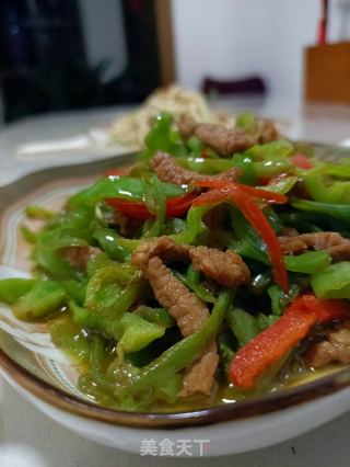 肉丝炒薄皮椒的做法步调：15