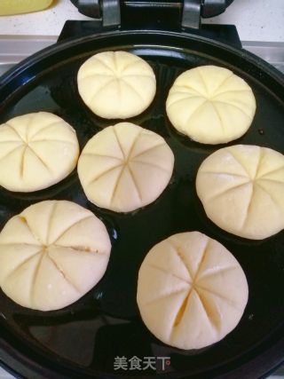 玉米里收里饼的做法步调：9