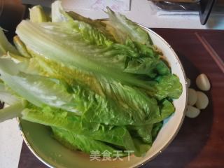 蚝油死菜的做法步调：1