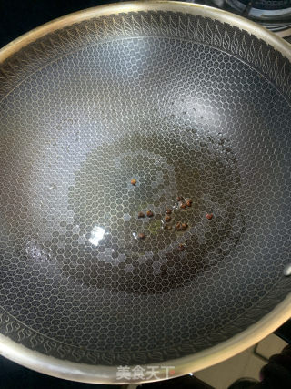 水腿脚撕包菜的做法步调：4