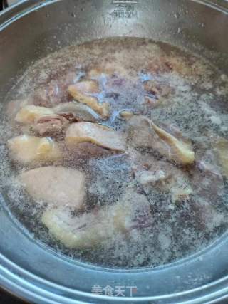 利剑果收竹焖鸭的做法步调：3
