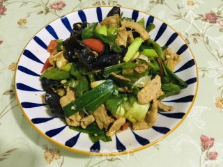 青蒜炒肉片的做法步调：8