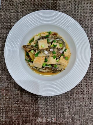 豆腐炖黄骨鱼的做法步调：10