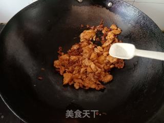肉终炒鸡蛋的做法步调：7