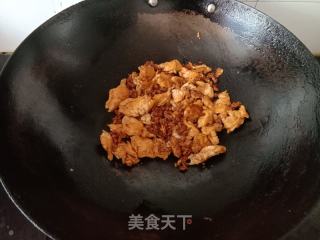 肉终炒鸡蛋的做法步调：6