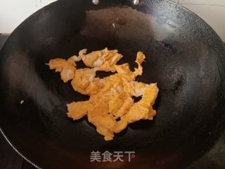 肉终炒鸡蛋的做法步调：3