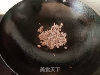 肉终炒鸡蛋的做法步调：4