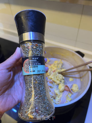 蟹肉棒炒蛋的做法步调：5