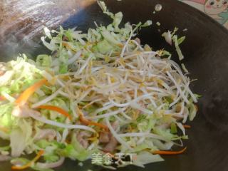 肉丝炒饼的做法步调：10