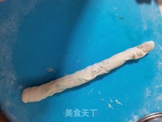 家常葱花饼的做法步调：6