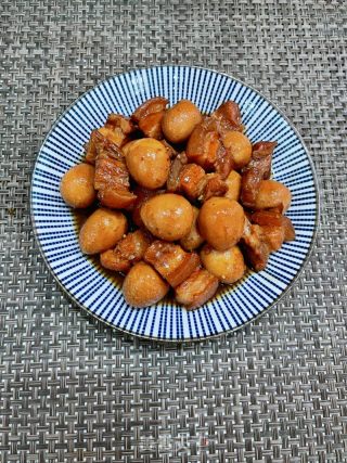 五花肉烧鹌鹑蛋的做法步调：13