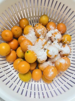 行咳化痰神器 | 熬金桔酱的做法步调：1