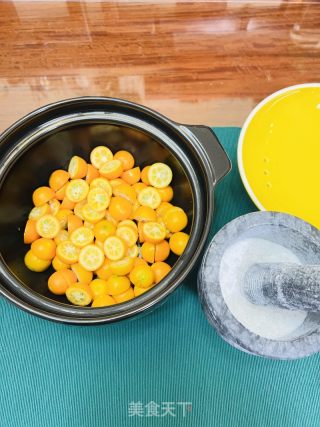 行咳化痰神器 | 熬金桔酱的做法步调：3