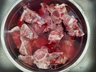 麻辣羊蝎子的做法步调：1