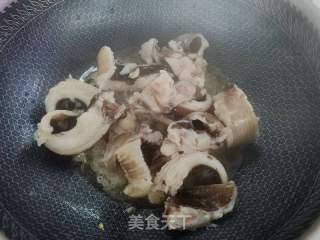 白烧鳐鱼的做法步调：4
