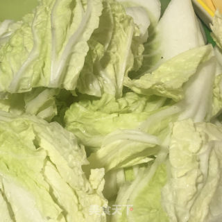 炖明白菜的做法步调：2