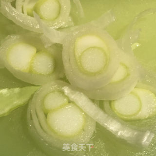 炖明白菜的做法步调：3