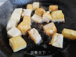 虾仁烧豆腐的做法步调：3