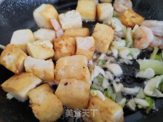 虾仁烧豆腐的做法步调：5