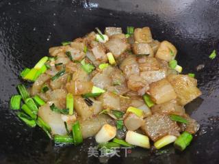 蒜苗炒白薯凉粉的做法步调：3