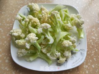 萝卜花菜烧排骨的做法步调：5