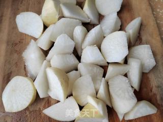 萝卜花菜烧排骨的做法步调：4