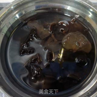 驴肉木耳炒西芹的做法步调：5