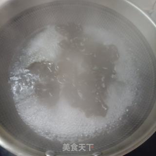 驴肉木耳炒西芹的做法步调：7