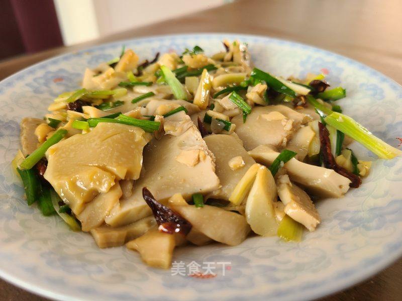 葱爆驴血的做法