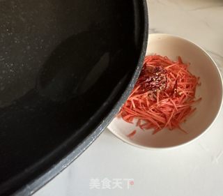 炝拌白萝卜丝的做法步调：5