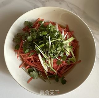 炝拌白萝卜丝的做法步调：6