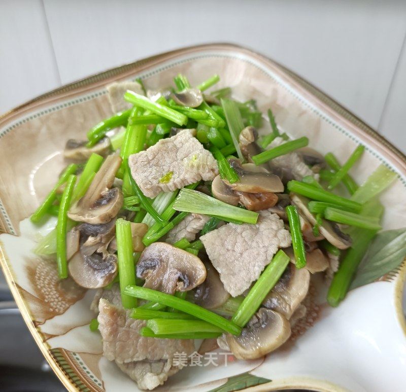 肉片喷鼻菜炒心蘑的做法