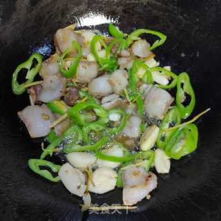 青椒炒酸菜的做法步调：5