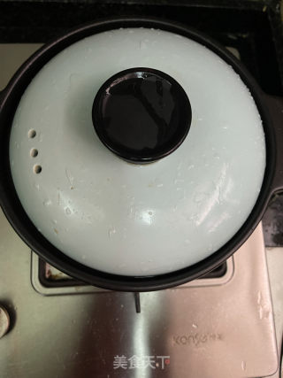 沙锅焗排骨虾仁的做法步调：9