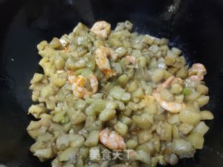 青椒虾仁炒茄丁的做法步调：7