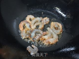青椒虾仁炒茄丁的做法步调：6