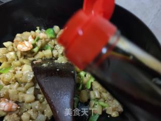 青椒虾仁炒茄丁的做法步调：9