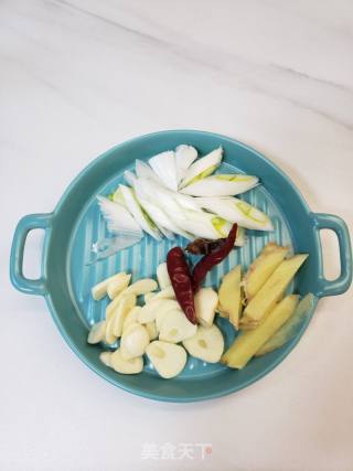 没有炸没有煎白烧带鱼的做法步调：4