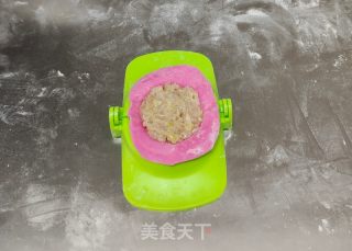 单色火饺的做法步调：6