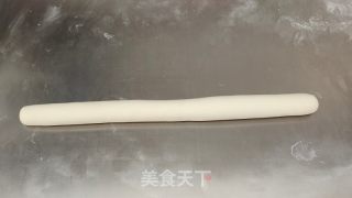 单色火饺的做法步调：2