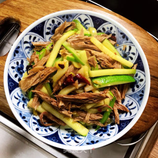 乌腐竹炒西葫芦的做法步调：10