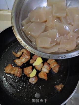 五花肉炒魔芋的做法步调：6