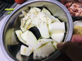 家常茄子的做法步调：1