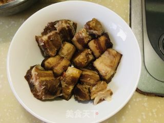白烧圆肉蒸雪里蕻的做法步调：5
