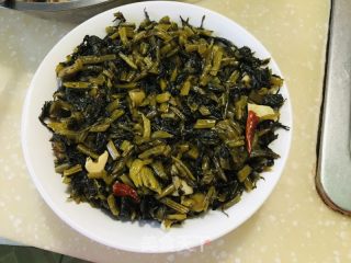 白烧圆肉蒸雪里蕻的做法步调：7