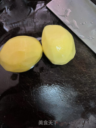 番茄土豆排骨汤的做法步调：2