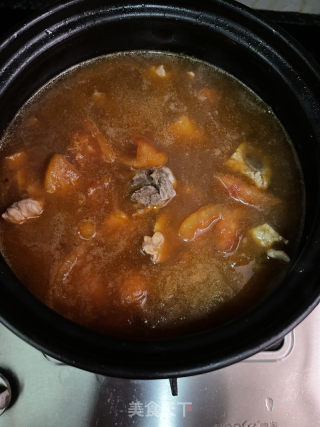 番茄土豆排骨汤的做法步调：8