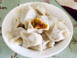 黄萝卜火饺的做法步调：7