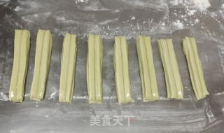 创意快速炸油条的做法步调：8