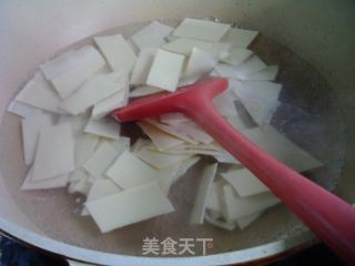 虾仁千张炒菜芯的做法步调：6